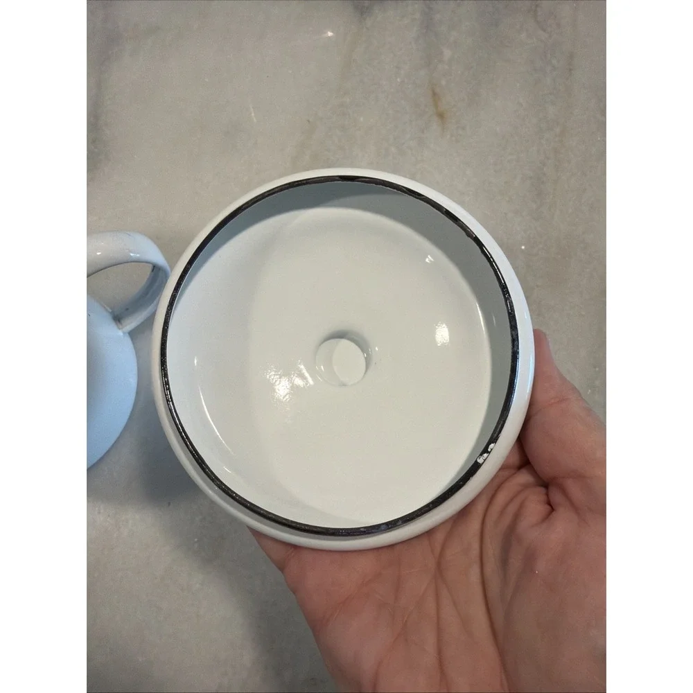 Vintage Enamelware Enamel Ware Dripping Pot/Container Grapevine